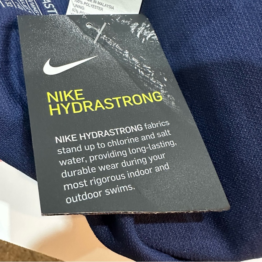 Nike Hydrastrong Swimsuit - Picture 7 of 16